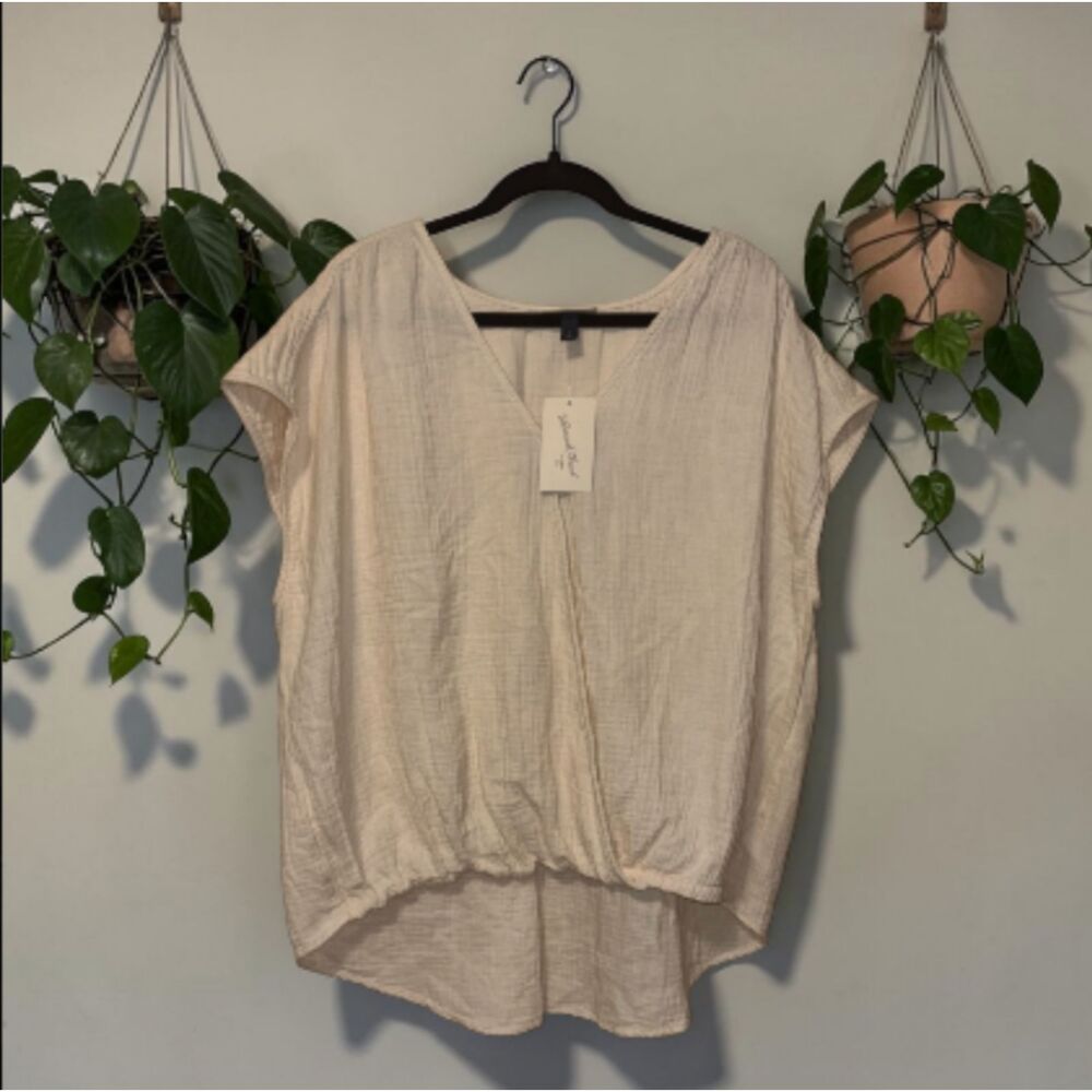 Universal Thread Women’s 1X Cream Cotton Textured High-Low Blouse
